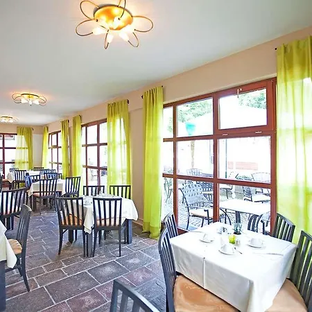 Drexels Parkhotel Szálloda *