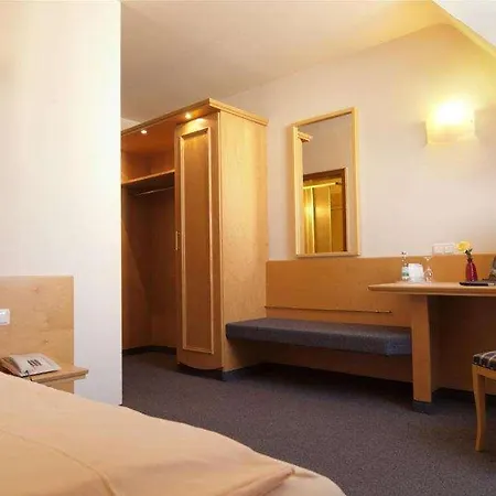 Drexels Parkhotel Szálloda